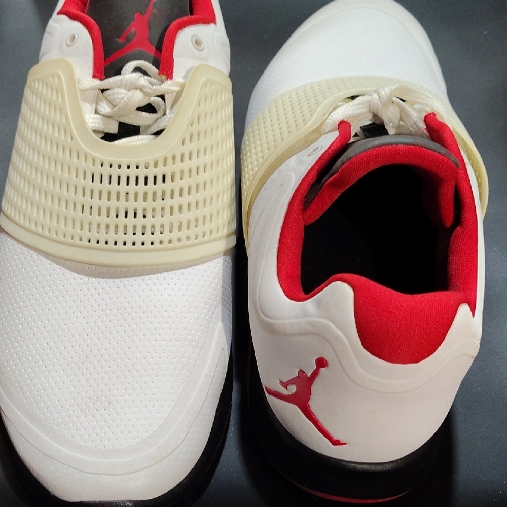 Nike Air Jordan Grind 2 Men's White and Cream Athletic Shoes.